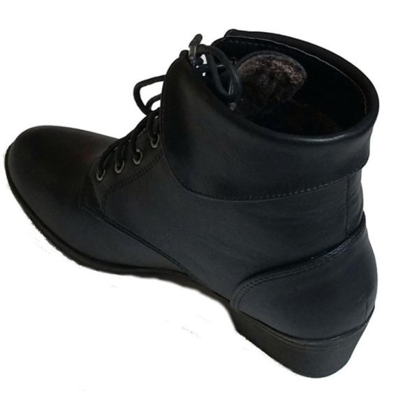 Top Moda Women's Black Ankle Boot New in Box! - Picture 3 of 4